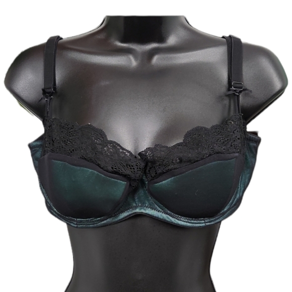 Frederick's Lacey Mesh Bra - Picture 1 of 11